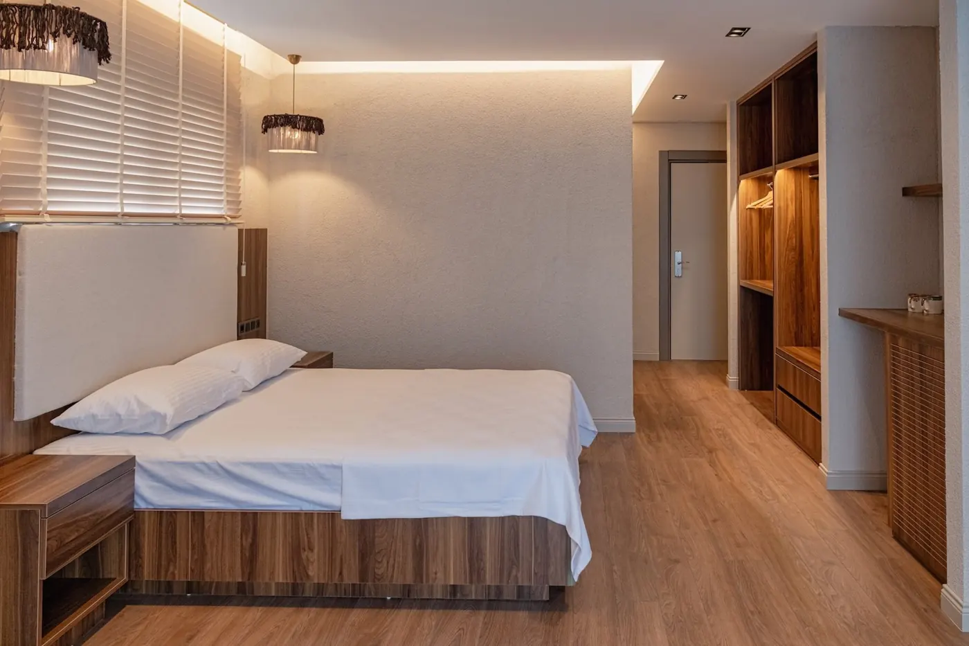 Deluxe Suite 2