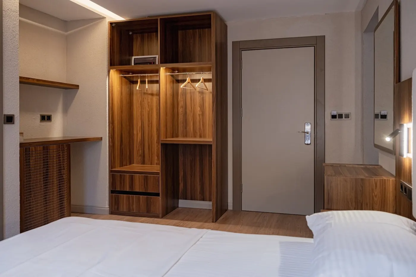 Deluxe Suite 3